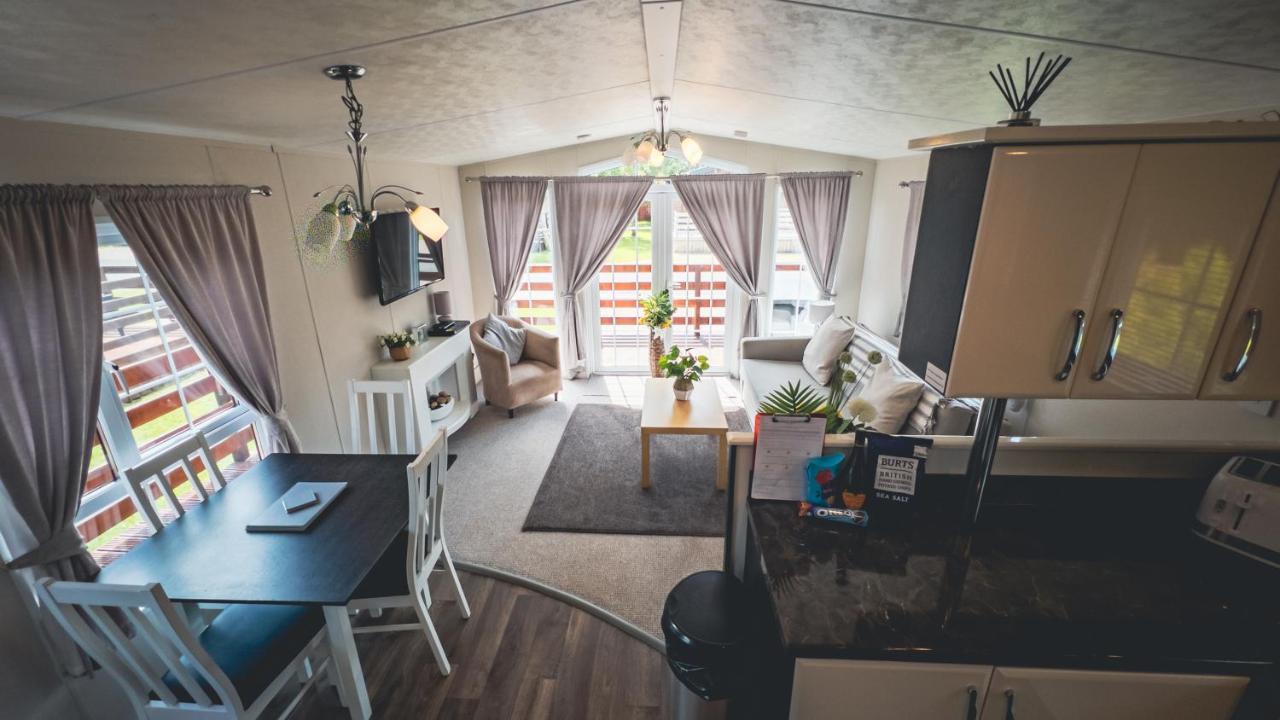 מורפת' Angie'S Haven, Superb 2 Bedroom Lodge With Hot Tub - Sleeps 6 - Felmoor Park מראה חיצוני תמונה