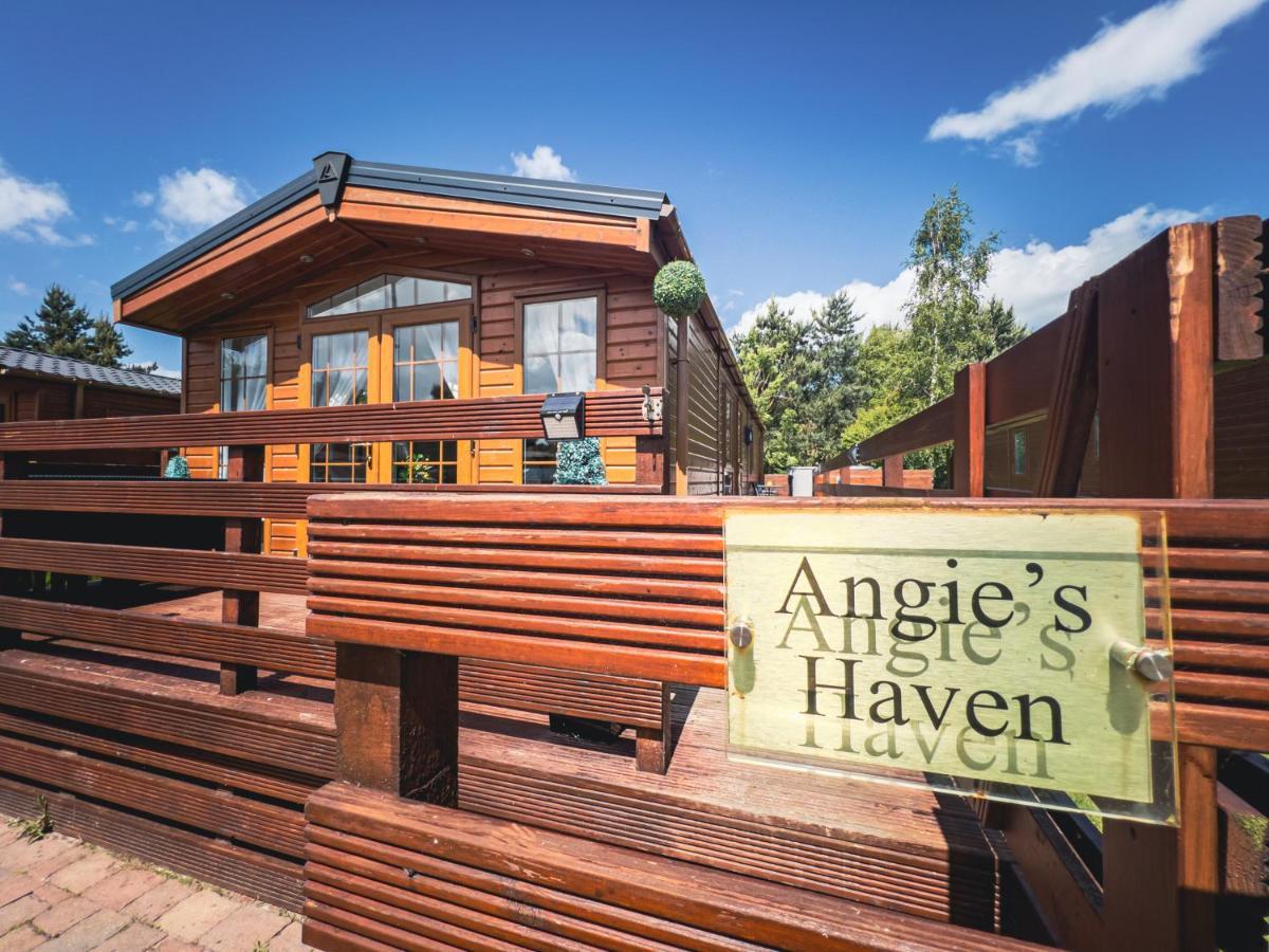 מורפת' Angie'S Haven, Superb 2 Bedroom Lodge With Hot Tub - Sleeps 6 - Felmoor Park מראה חיצוני תמונה